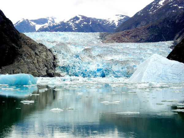 Sawyer Glacier. Alaska, Tracy Arm. © Dr. Terry McTigue, NOAA, NOS, NCCOS, CCMA. 