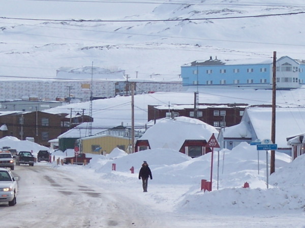 Winter in Iqaluit, Nunavut, Canada © Peter Ewins / WWF-Canada